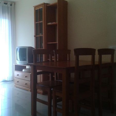 Apartamentos Fonda Finet Sant Feliu De Pallerols Bagian luar foto