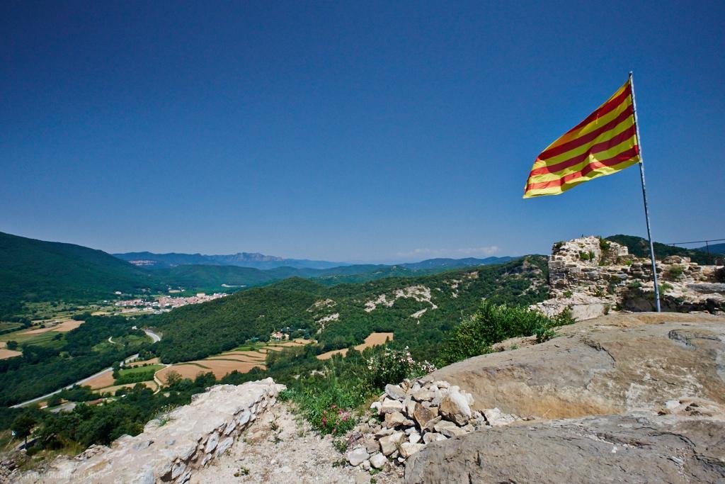 Apartamentos Fonda Finet Sant Feliu De Pallerols Bagian luar foto