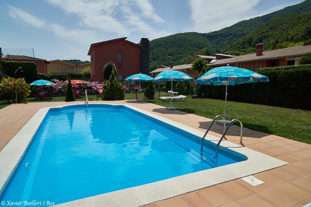 Apartamentos Fonda Finet Sant Feliu De Pallerols Bagian luar foto