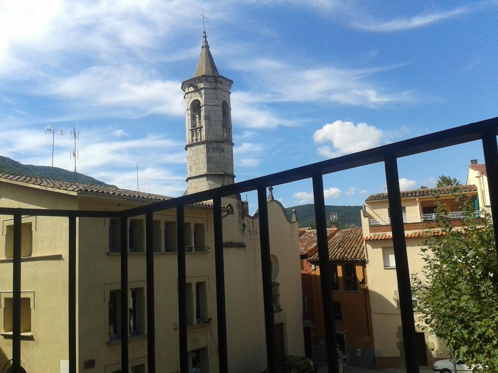 Apartamentos Fonda Finet Sant Feliu De Pallerols Ruang foto