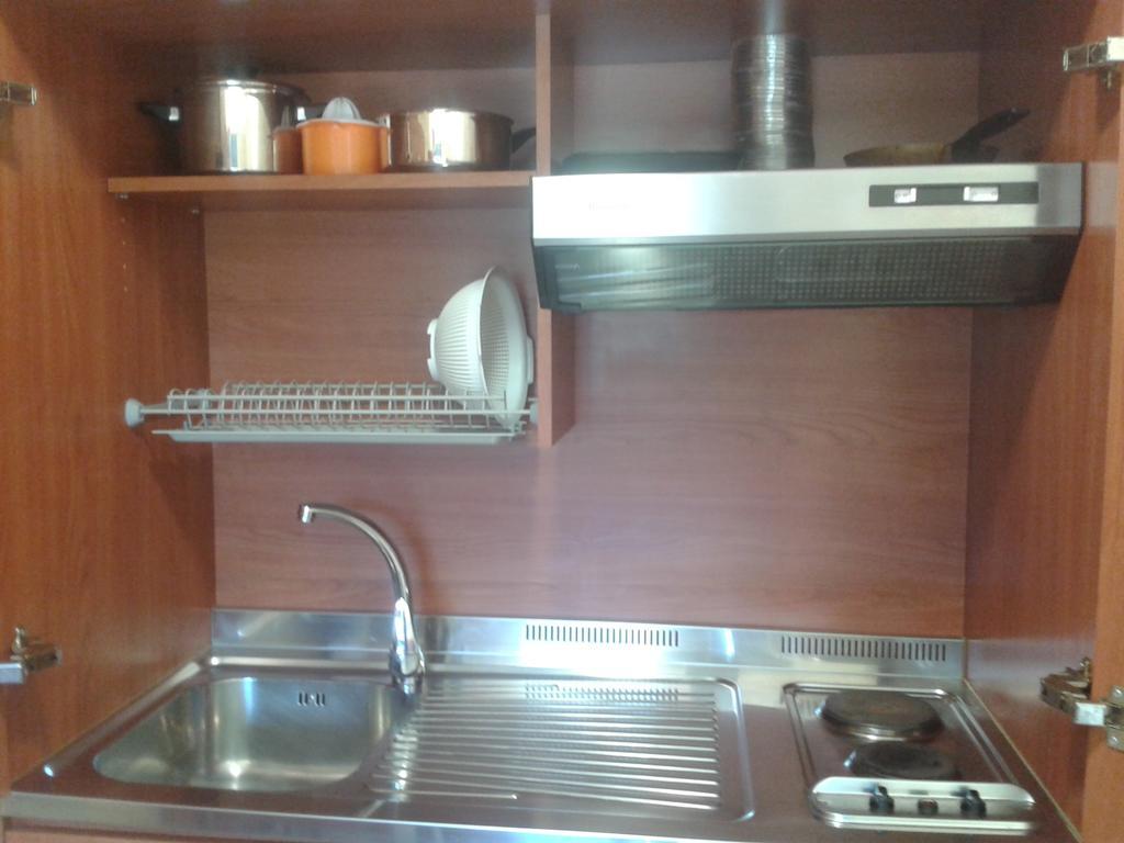 Apartamentos Fonda Finet Sant Feliu De Pallerols Ruang foto